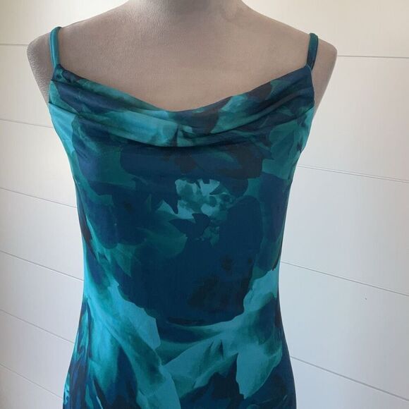 Pretty Garden Summer Floral Spaghetti Strap Maxi Dress Size Medium - Picture 3 of 11